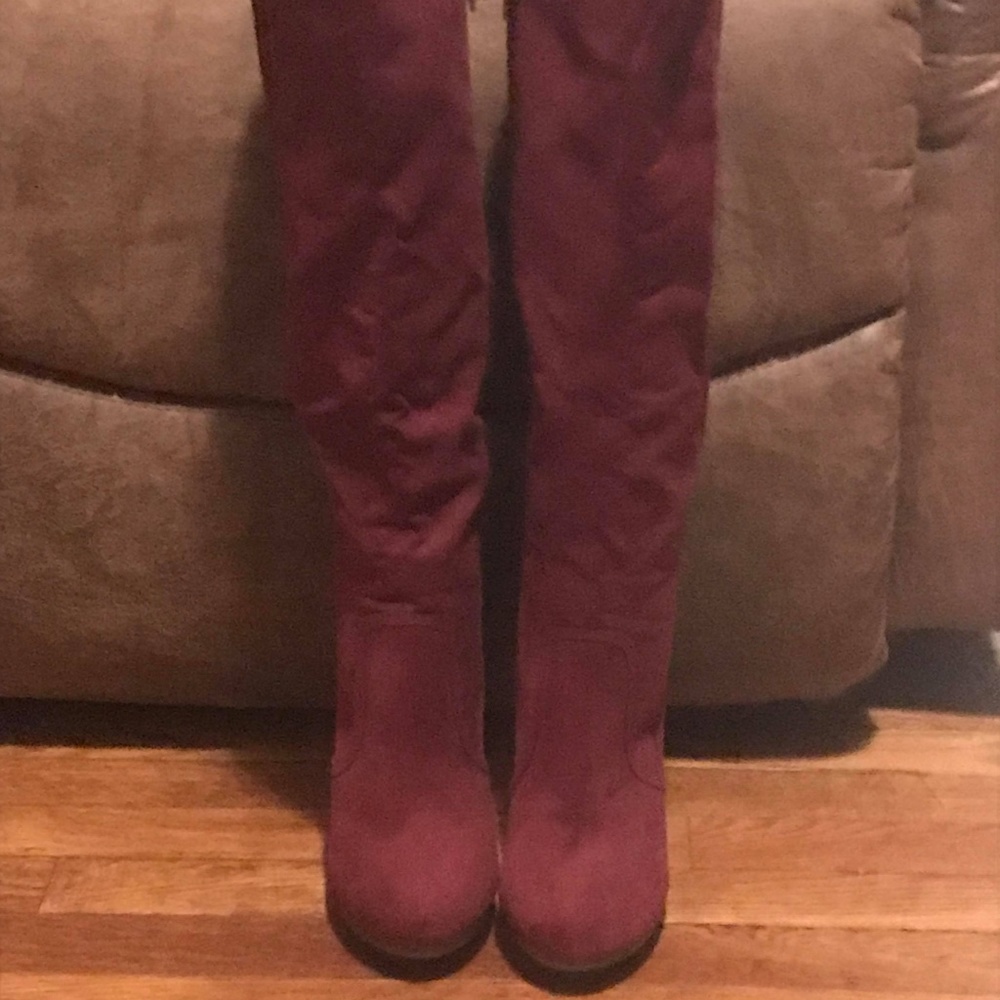 High Heel BOOTS size 8